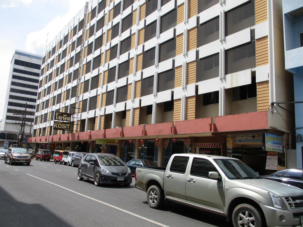 Kosit Hotel Hatjaj Kültér fotó