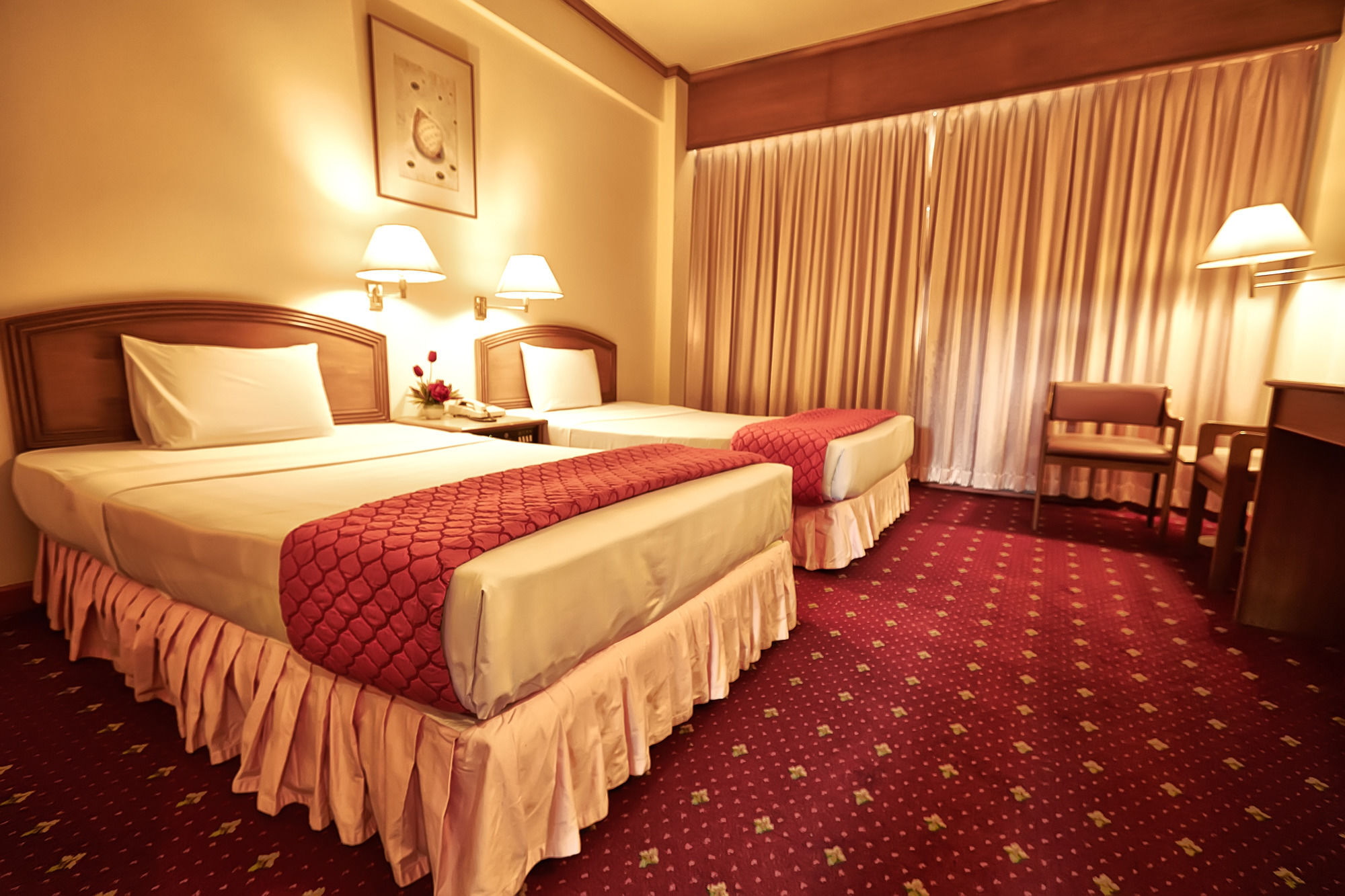 Kosit Hotel Hatjaj Kültér fotó