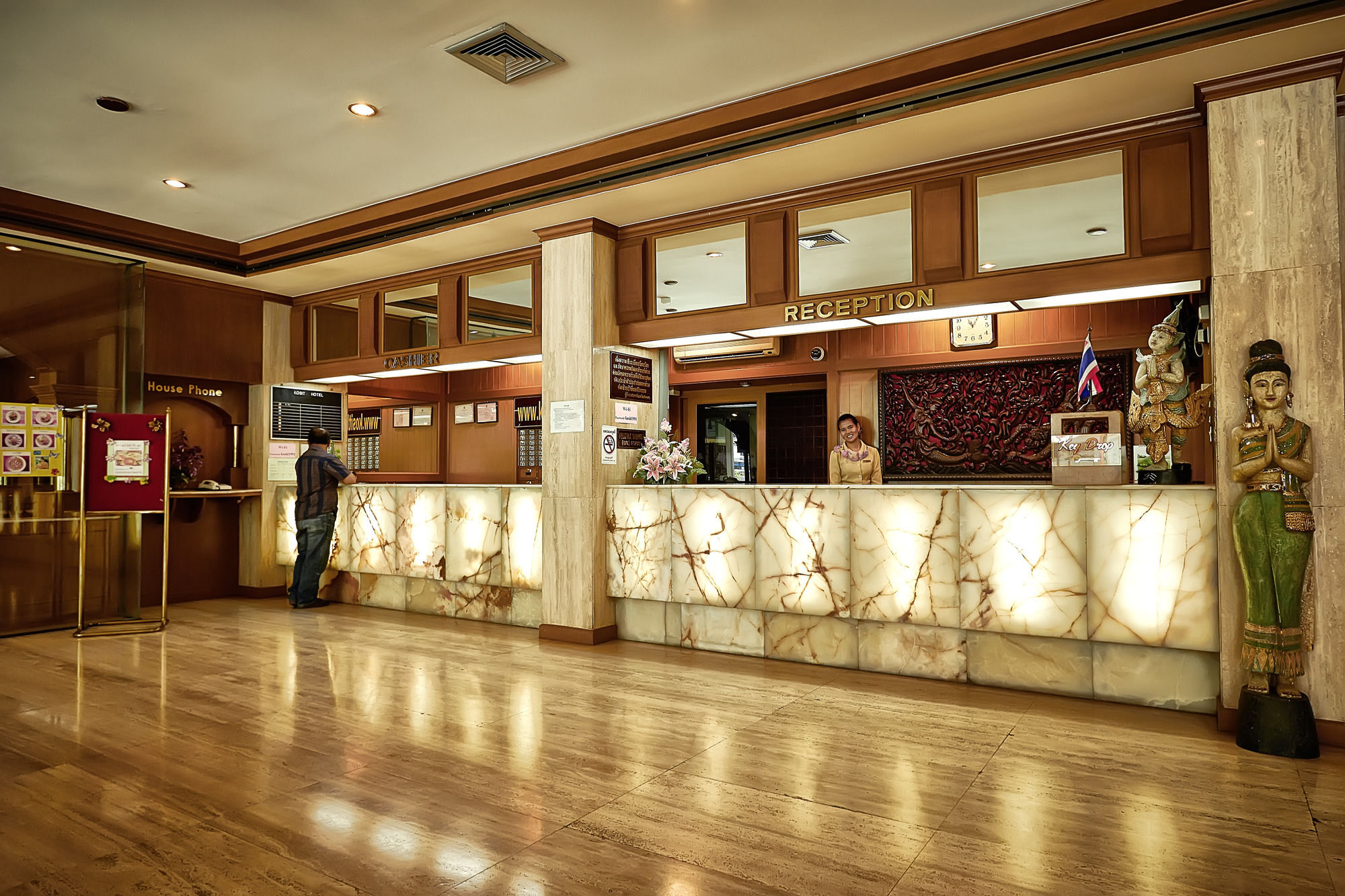 Kosit Hotel Hatjaj Kültér fotó